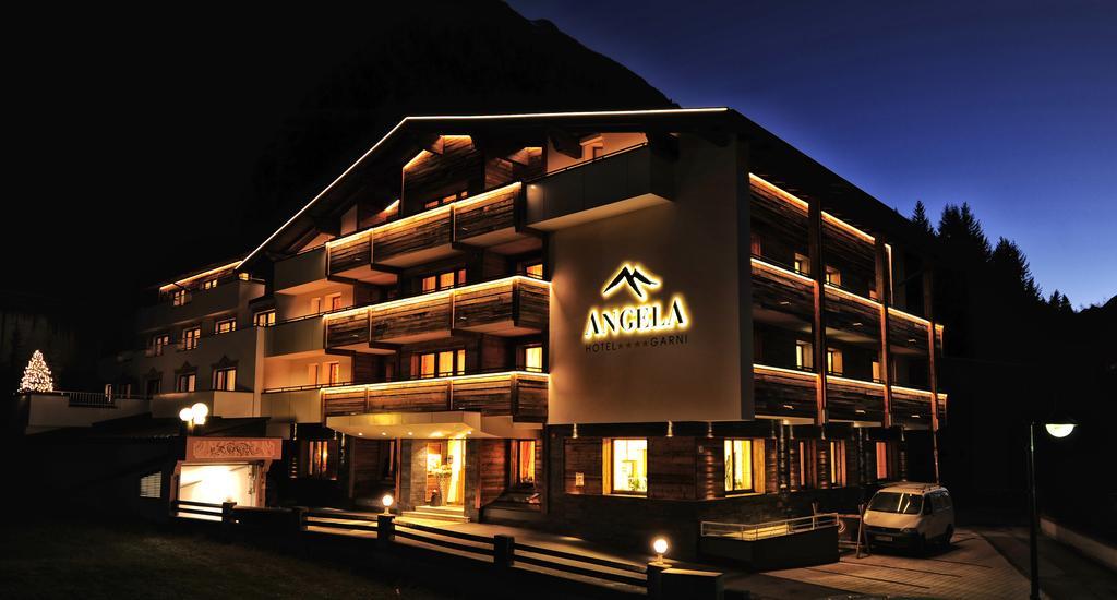 Hotel Garni Angela Ischgl Exteriör bild